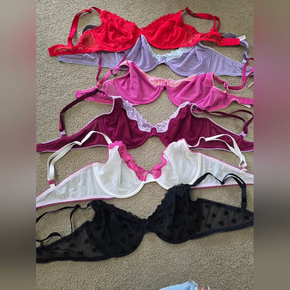 6 New Victoria's secret lace Unless Bras!